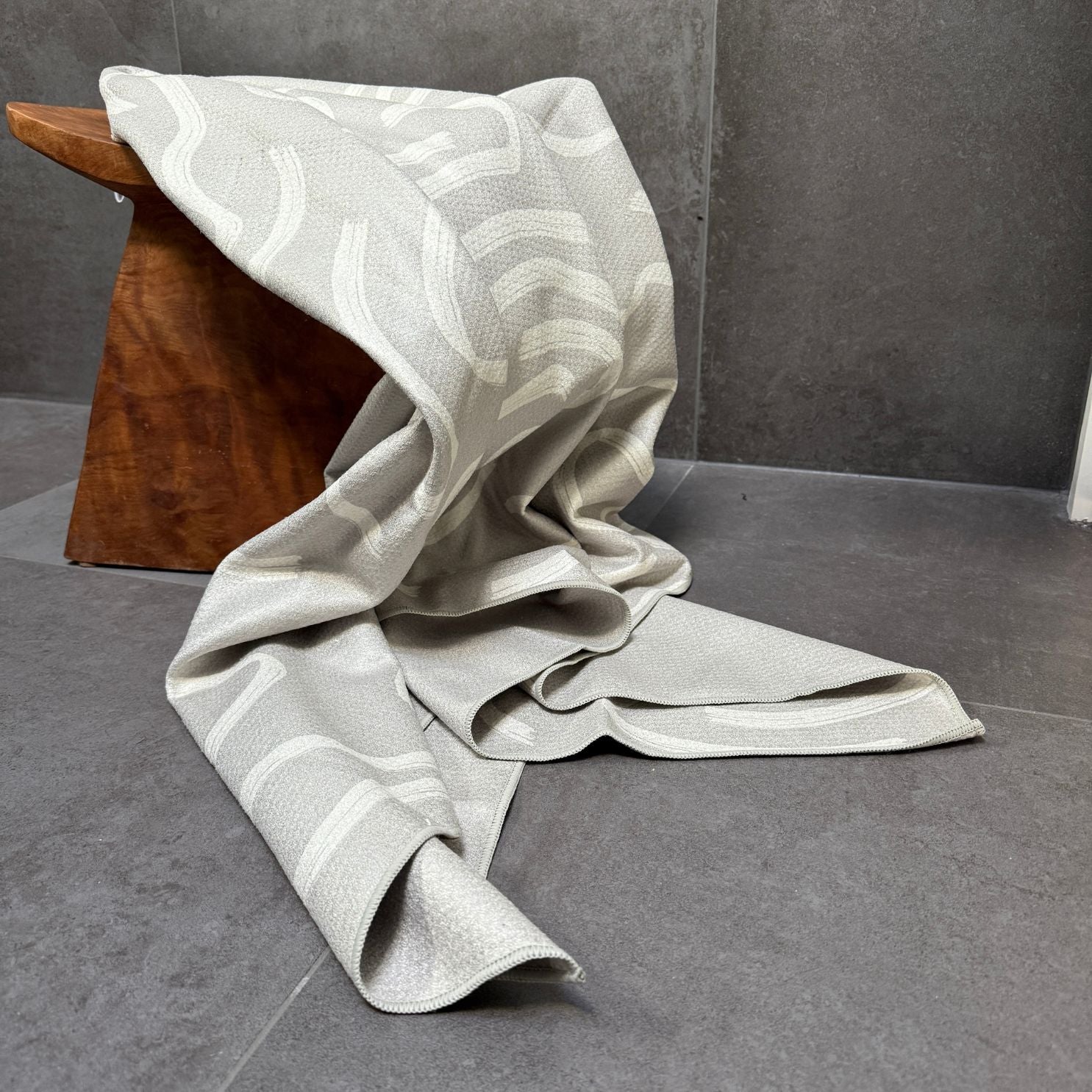 Reisehandtuch 180x90cm groß, schnelltrocknend & recycelt